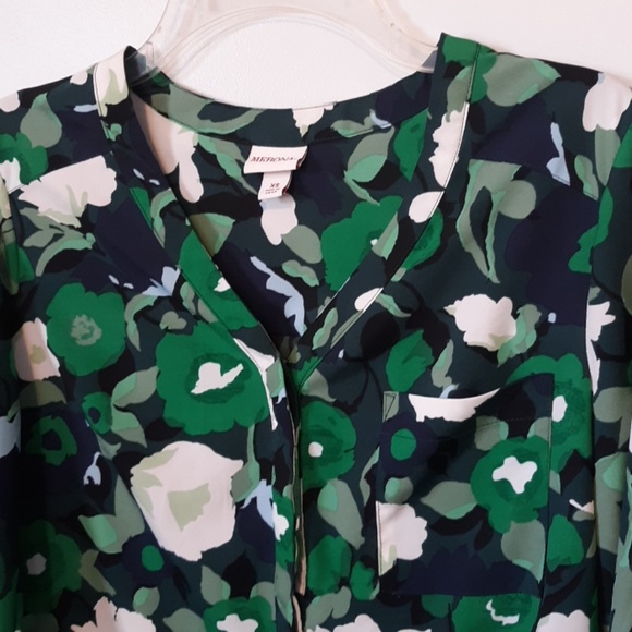 Merona Green Floral Blouse, size XS - Picture 6 of 6